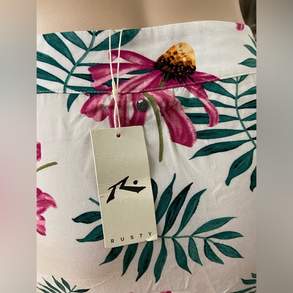 Ruffled Flamingo High Low Skirt - Picture 10 of 16